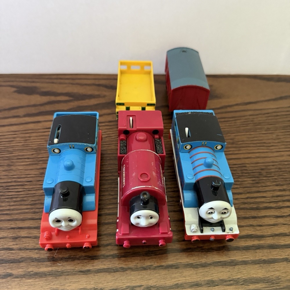 Vintage Thomas The Tank Engine and Friends Lot of Trains, Engines, and Cars